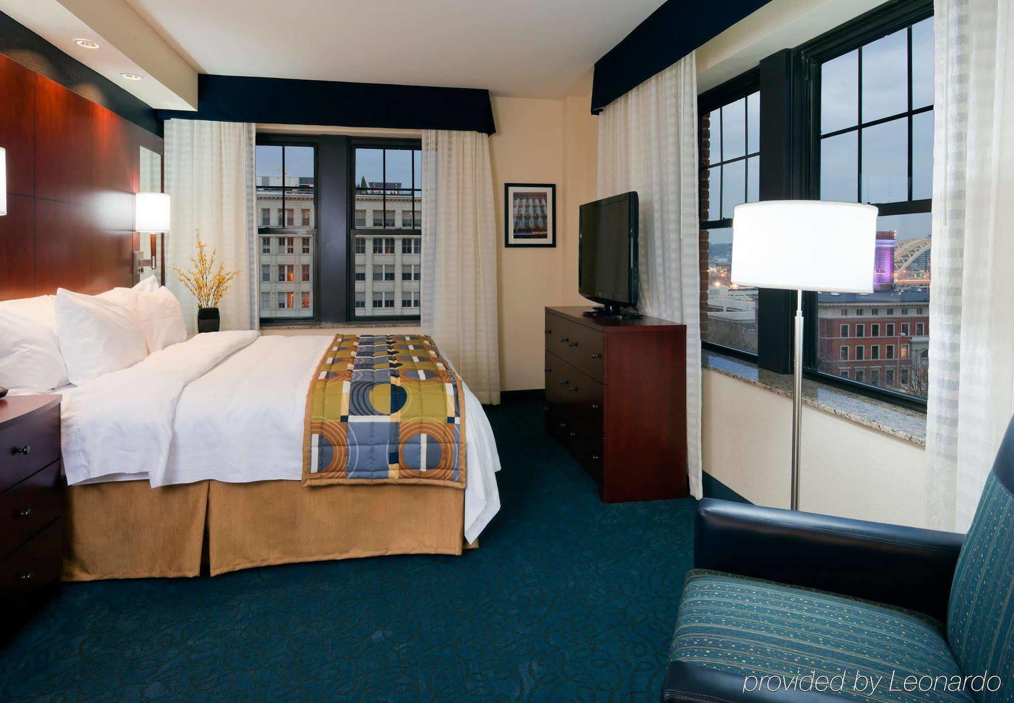 By Marriott Downtown/the Phelps Cincinnati